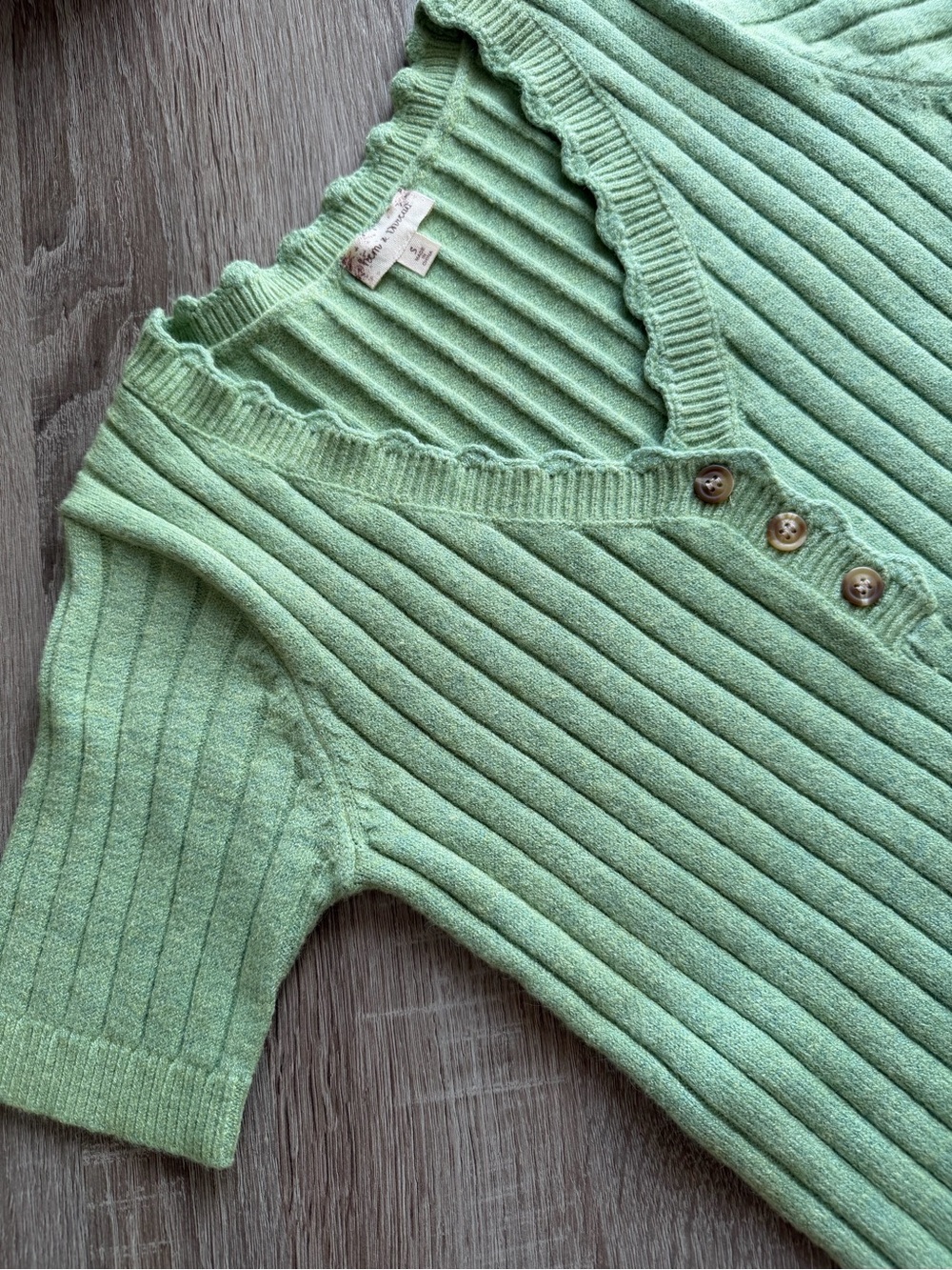 Hem & Thread Light Green Ribbed V-Neck Buttoned Knit Top - Picture 7 of 10